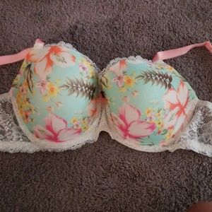 🚫SOLD🚫Victoria's Secret Bra
